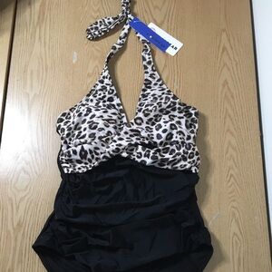 B71 New Women’s Cocopear 1pc Swimsuit Animal Print Black Size Medium
